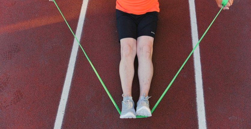 Man using resistance band