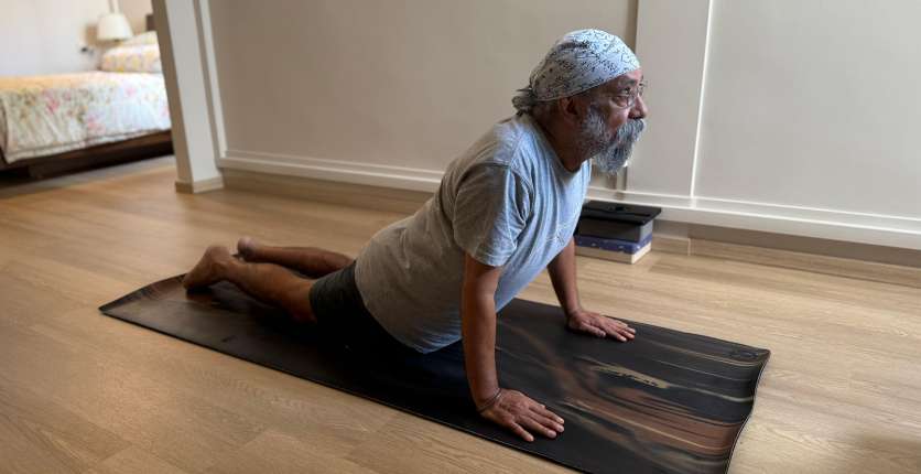 Salwant Singh practising yoga at home